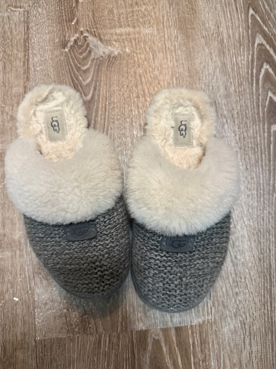 UGG Shoes - UGG Women's Gray Knit Slippers with Cream Shearling Collar